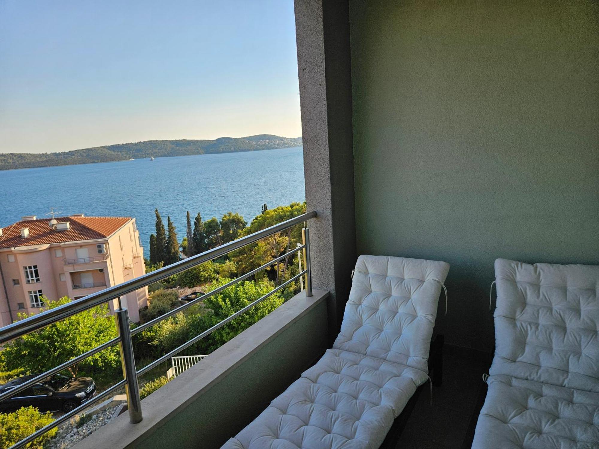 Apartmani Dodo Trogir Buitenkant foto